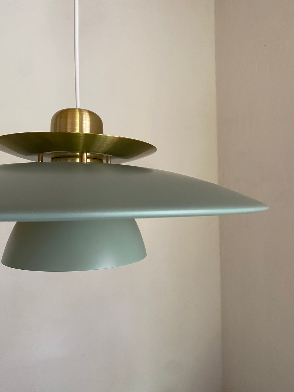Skøn mørkegrøn lampe