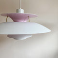 Hvid PH5 med et lyserødt twist